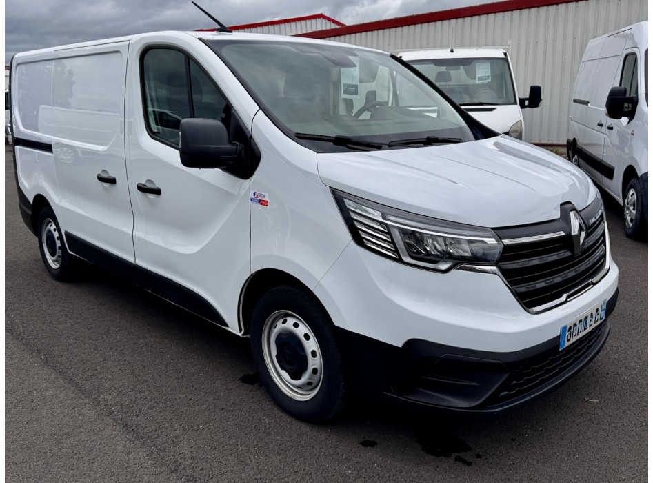 RENAULT  TRAFIC L1H1 3000KG BLUE CDI130